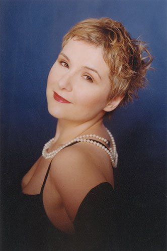 Female Pianist 9416/ International Talent Agency "Rising Stars".