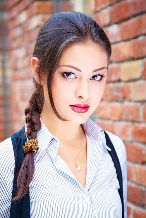 Female Singer 106745/ International Talent Agency “Rising Stars”.