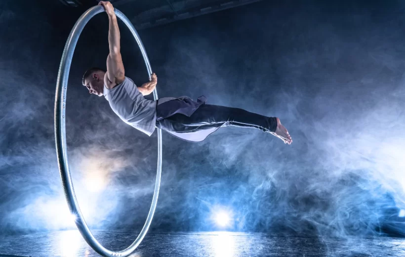 Circus artists for hire