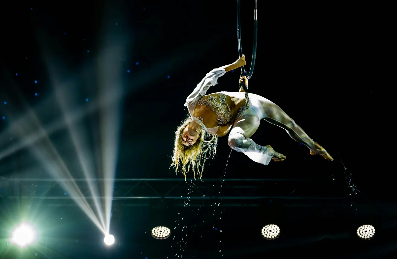 Женское соло aerial на круизный контракт - Rising Stars
