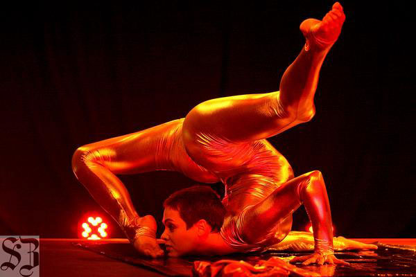 Contortion Handbalanci...